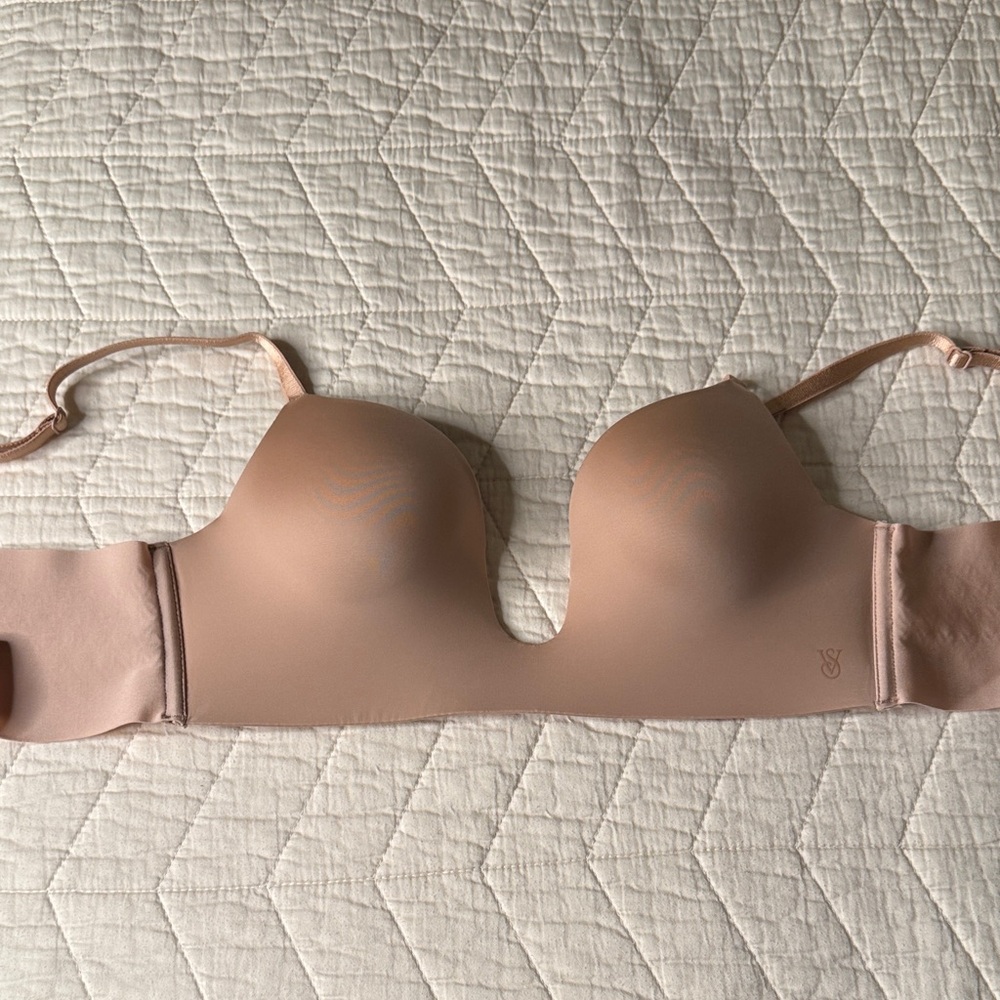 Victoria's Secret Nude Convertible Strapless Push-Up Bra